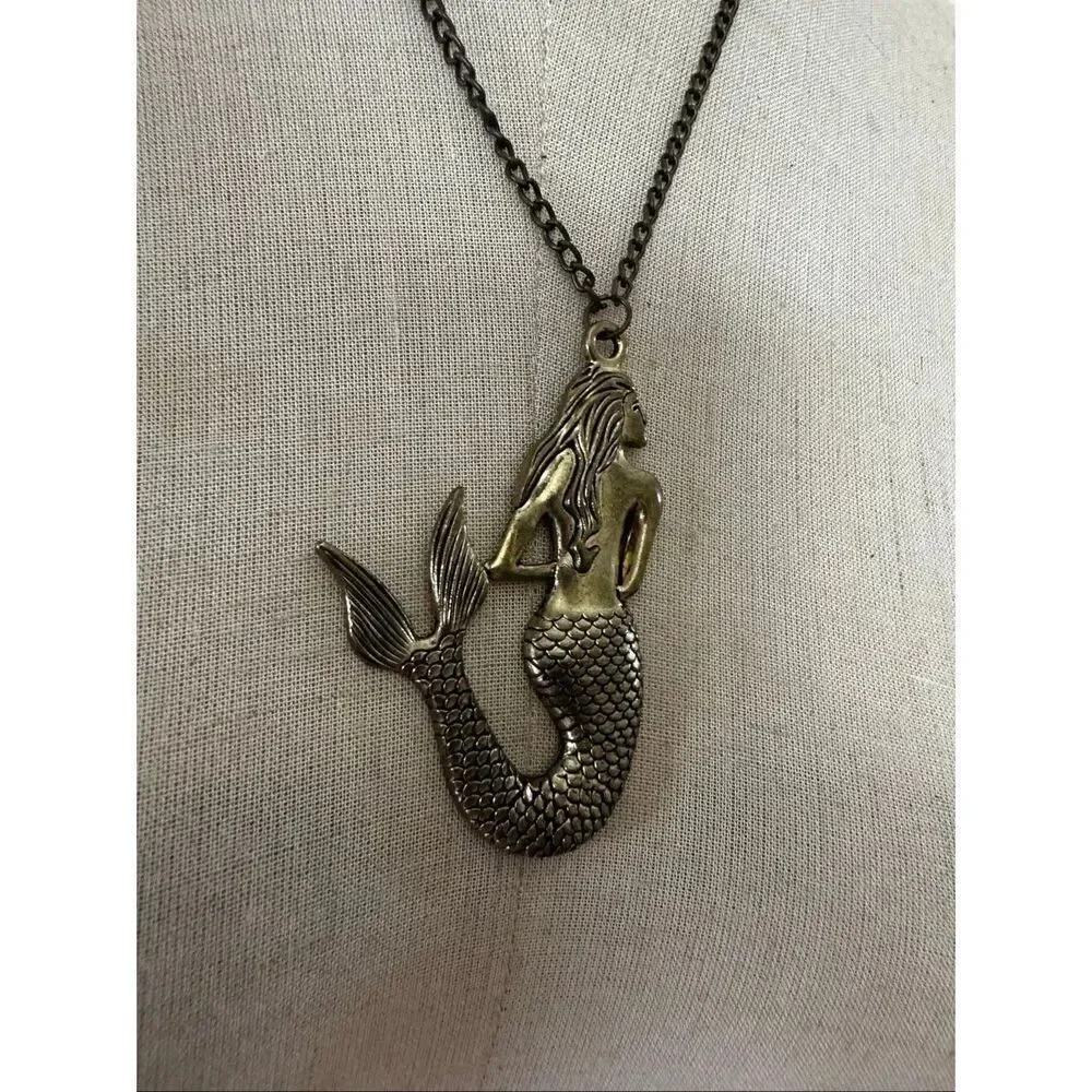 Mermaid Pendant Necklace’s